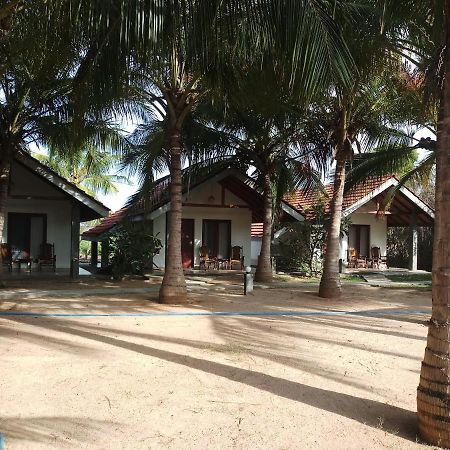 Villa Nilaveli Cabana Exterior foto
