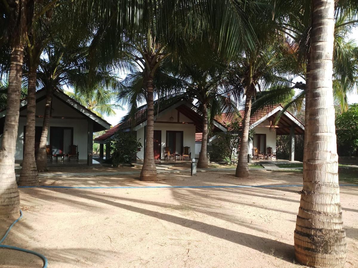 Villa Nilaveli Cabana Exterior foto