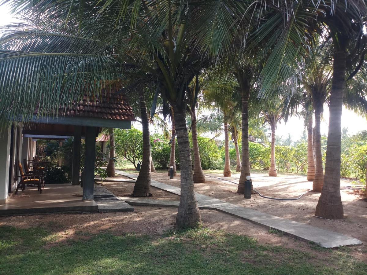 Villa Nilaveli Cabana Exterior foto