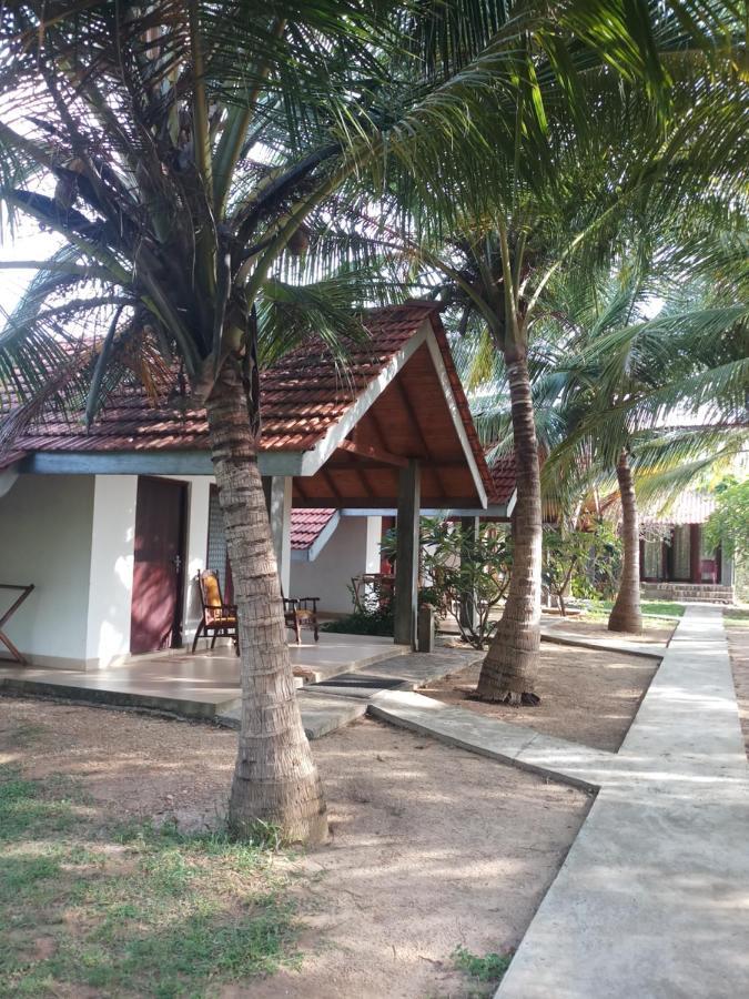 Villa Nilaveli Cabana Exterior foto