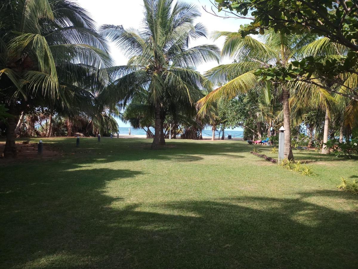 Villa Nilaveli Cabana Exterior foto