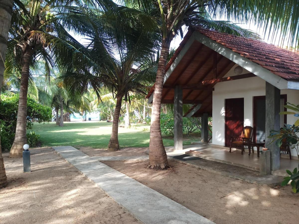 Villa Nilaveli Cabana Exterior foto