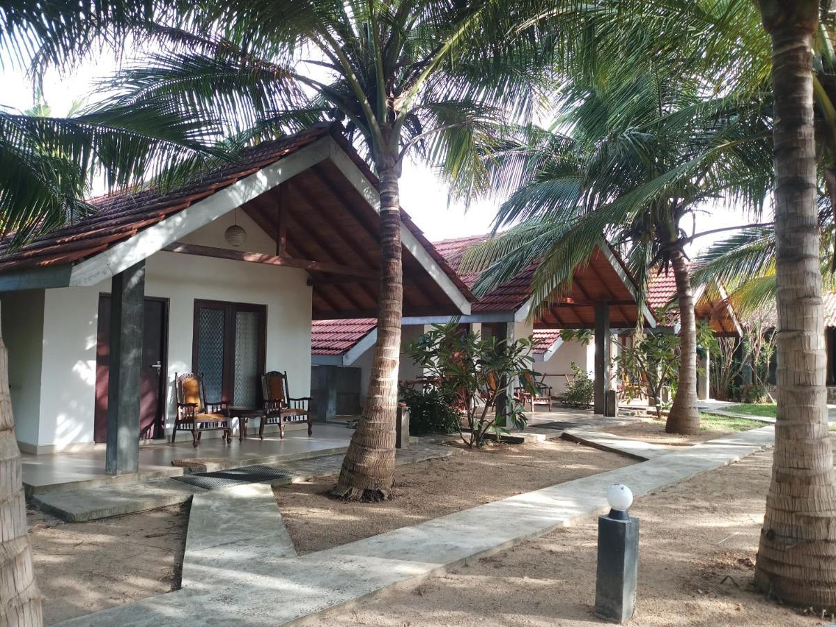 Villa Nilaveli Cabana Exterior foto