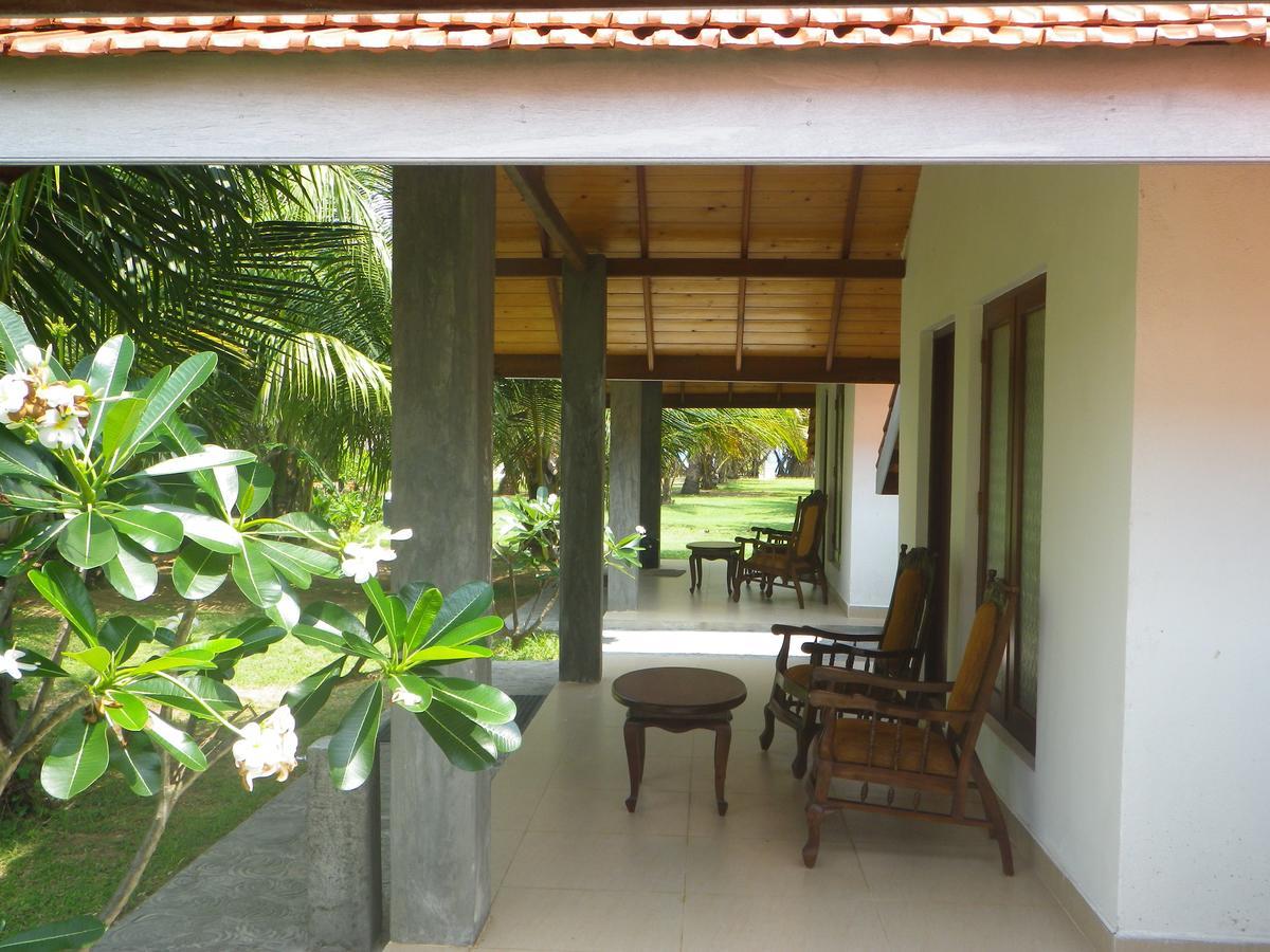 Villa Nilaveli Cabana Exterior foto