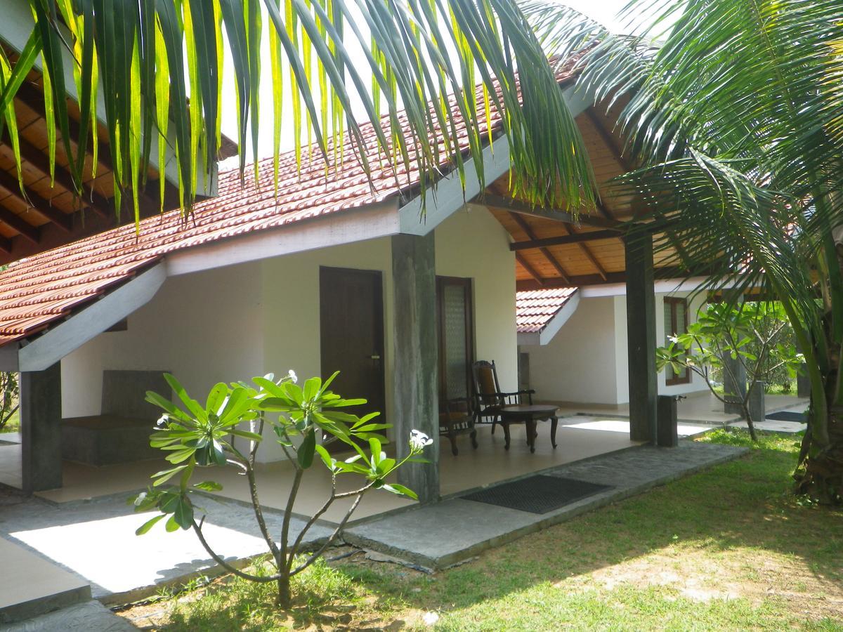 Villa Nilaveli Cabana Exterior foto
