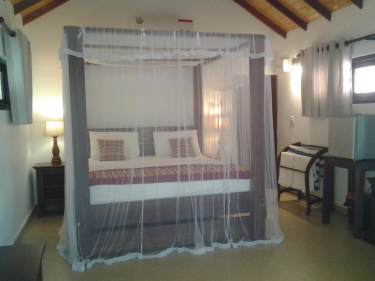 Villa Nilaveli Cabana Exterior foto